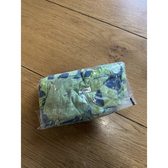 Jess & Jane Shirt Women Size Medium Asymmetrical Green Floral Lightweight Beach - Picture 7 of 7